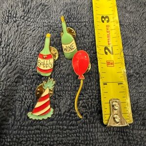 Pin Set - reddish Pink and Greenish Blue